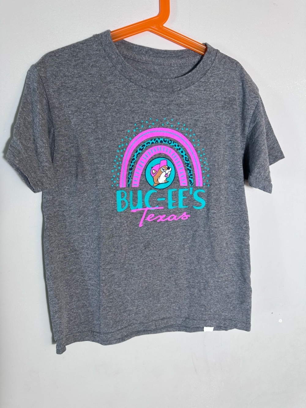 Buc-ee's Gray Kids' Tee with Pink & Teal Logo